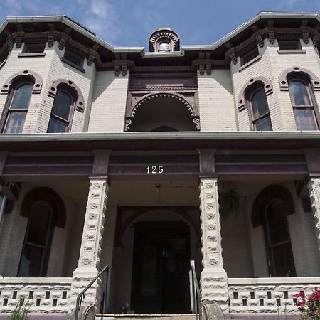 The Mitchell House Bed And Breakfast Circleville Екстер'єр фото