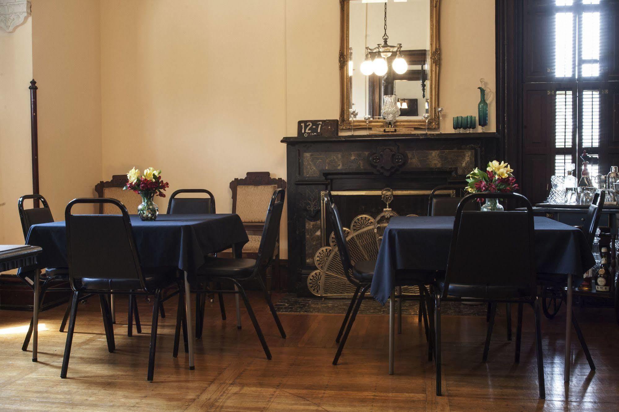 The Mitchell House Bed And Breakfast Circleville Екстер'єр фото